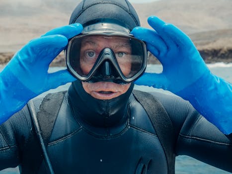 Stay in Underwater Suites with Ocean Life Views